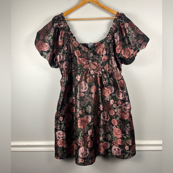 ARULA Dresses & Skirts - Arula puff sleeve floral print babydoll mini dress size A/1X